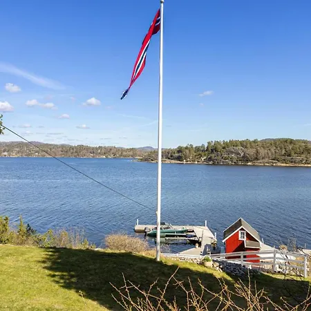 Semesterbostad Fjordlykke