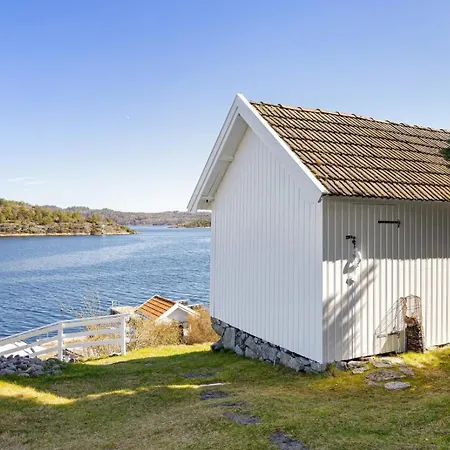 Fjordlykke Holiday home